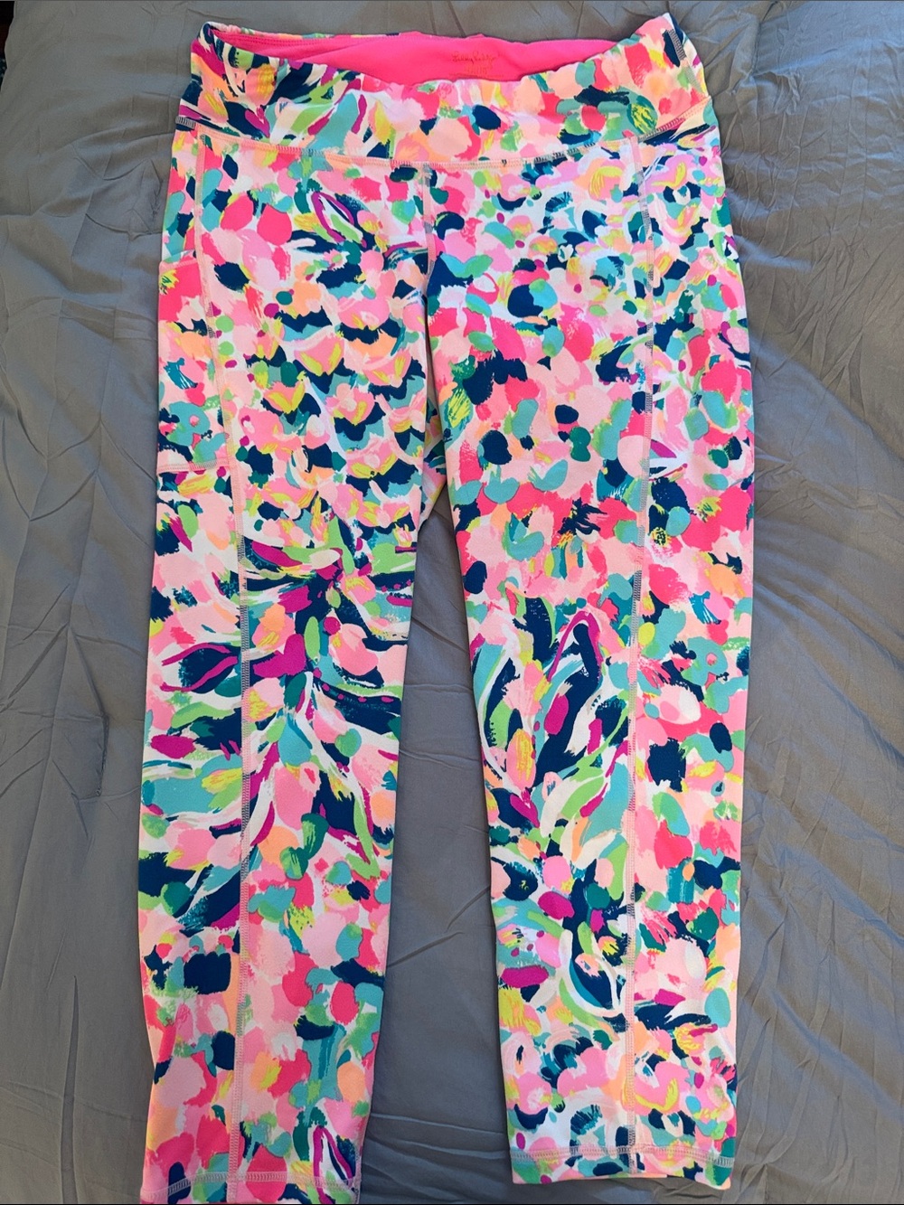 Lilly Pulitzer Multi-Color Floral Capri Leggings